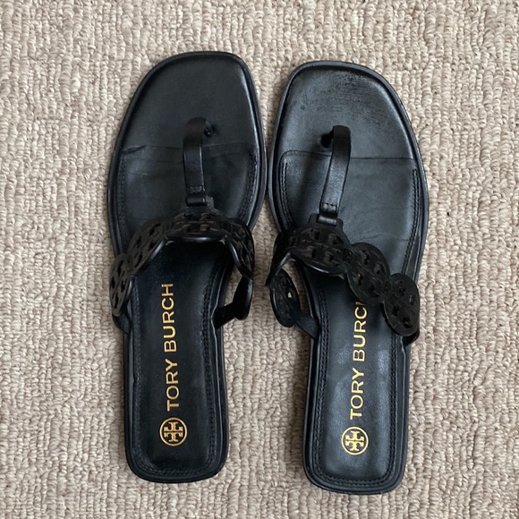 Tory Burch Tiny Miller Sandal Flat Logo Calf Leather Thong, Perfect Black sz 9 - Picture 4 of 12